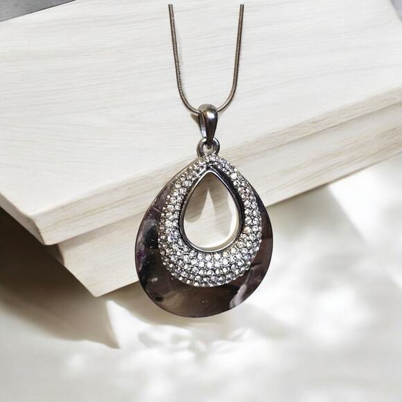 Liz Claiborne Statement Necklace Teardrop Shaped Pendant ClearRhinestones 34" L - Picture 1 of 6